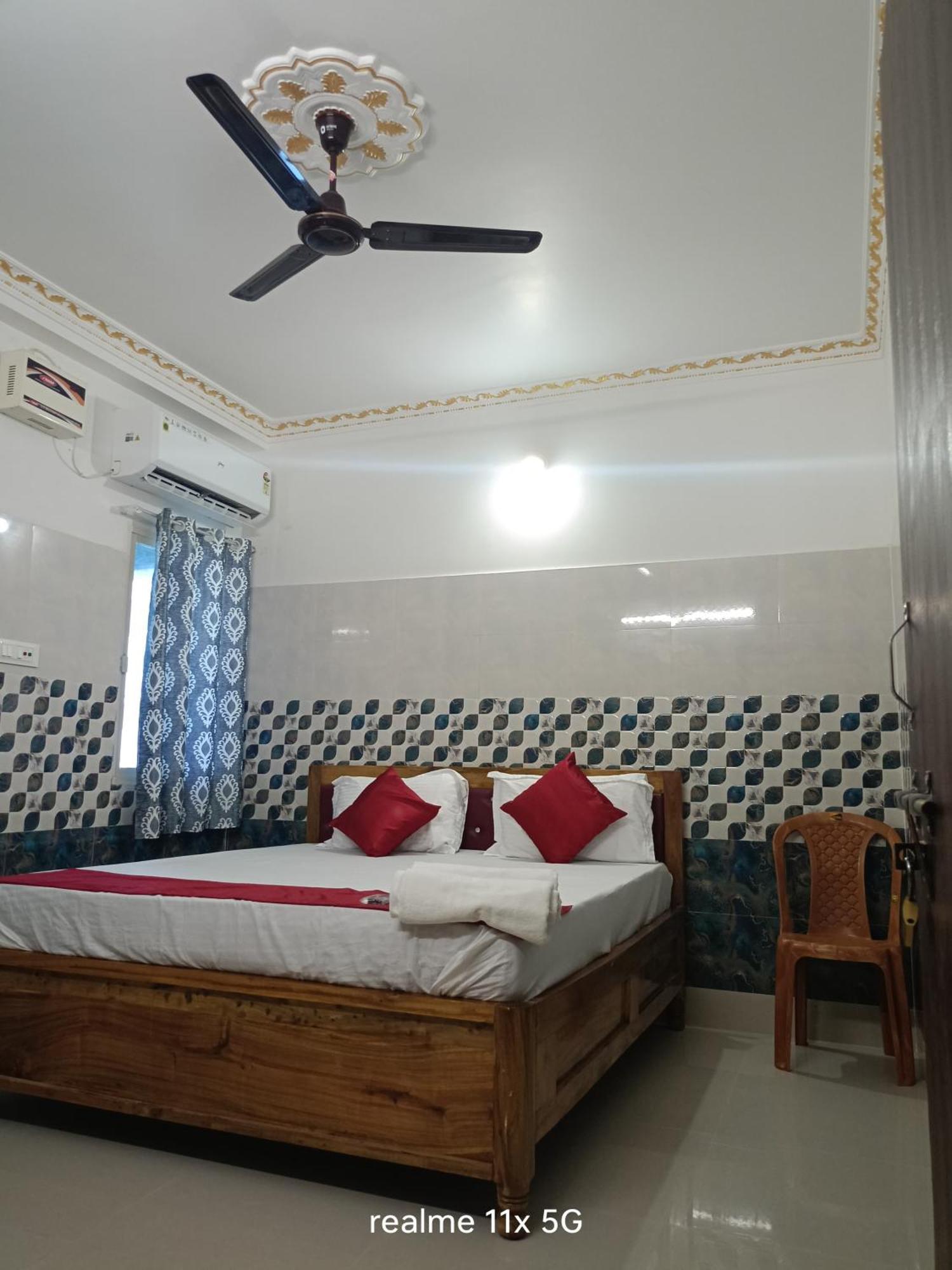 Trupti Residency 2*